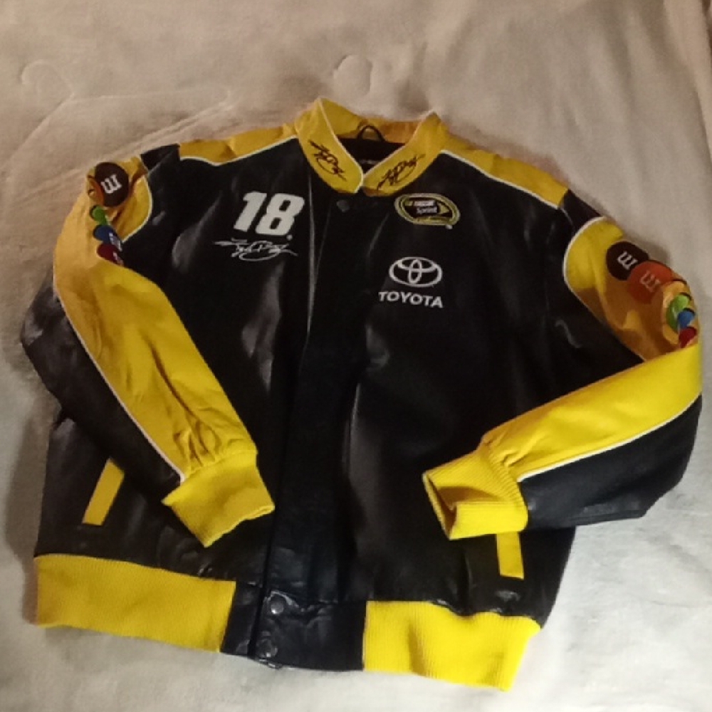 Nascar RARE KYLE BUSCH Mens XXL Racing Leather Bomber Jacket. LIKE NEW!